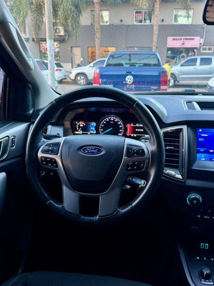 Ford Ranger XLT — foto 14